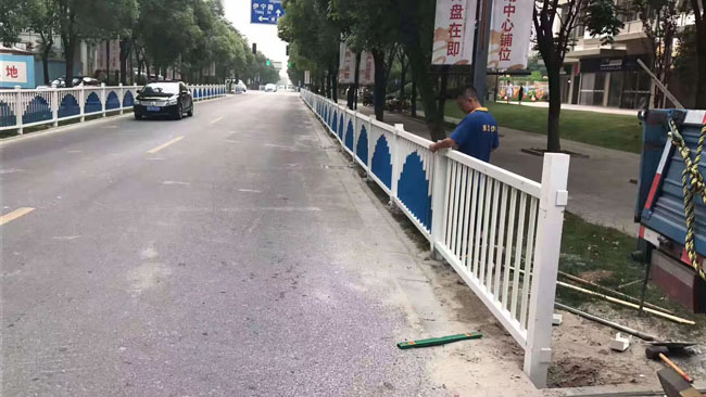 玻璃钢公路护栏